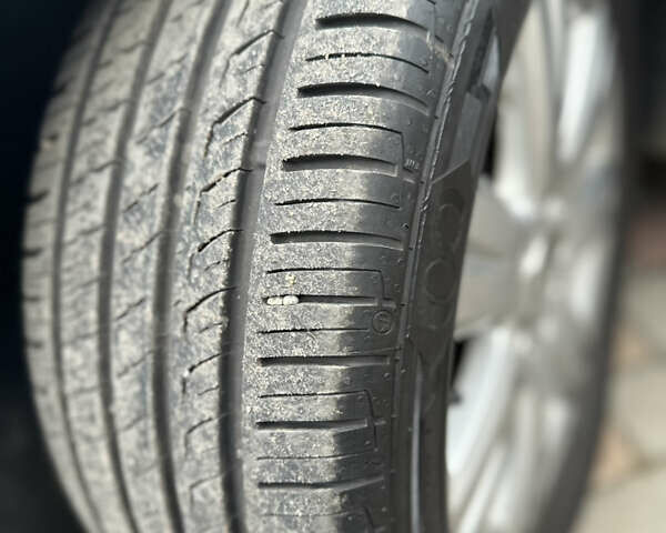 Сірий Мерседес Е-Клас, об'ємом двигуна 2.2 л та пробігом 319 тис. км за 7200 $, фото 18 на Automoto.ua