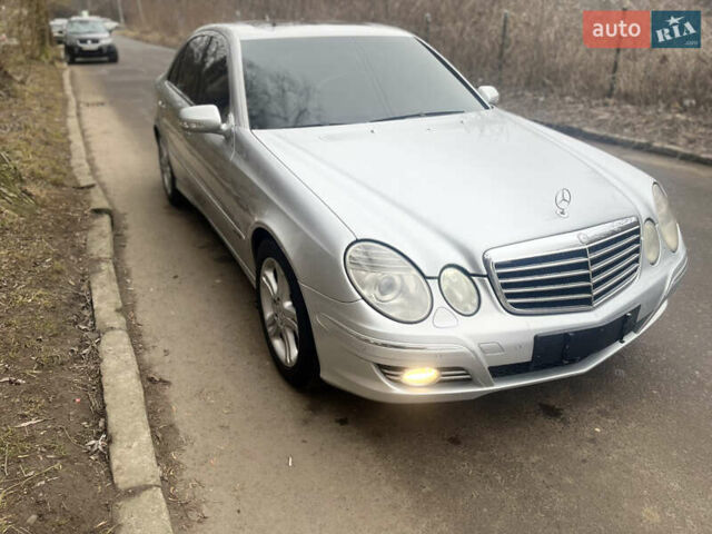 Сірий Мерседес Е-Клас, об'ємом двигуна 1.8 л та пробігом 190 тис. км за 7400 $, фото 1 на Automoto.ua