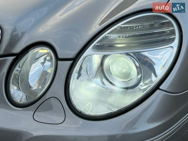 Серый Мерседес Е-Класс, объемом двигателя 2.2 л и пробегом 498 тыс. км за 7999 $, фото 9 на Automoto.ua