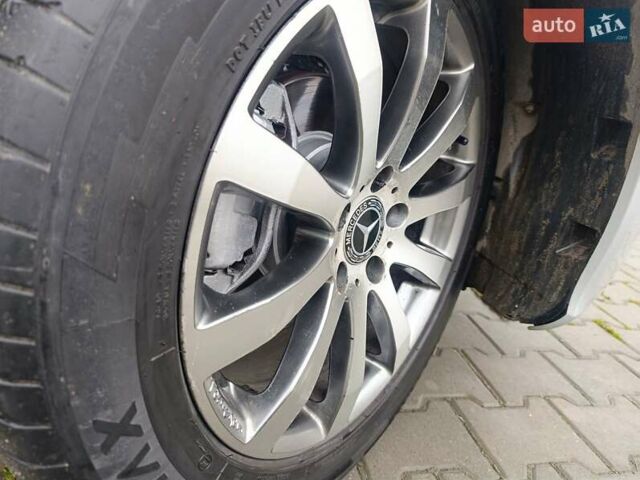 Серый Мерседес Е-Класс, объемом двигателя 2.99 л и пробегом 399 тыс. км за 9500 $, фото 53 на Automoto.ua