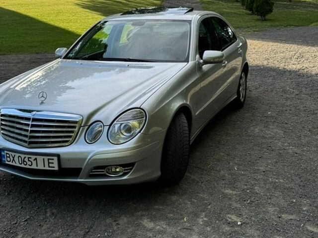 Серый Мерседес Е-Класс, объемом двигателя 1.8 л и пробегом 162 тыс. км за 8000 $, фото 1 на Automoto.ua