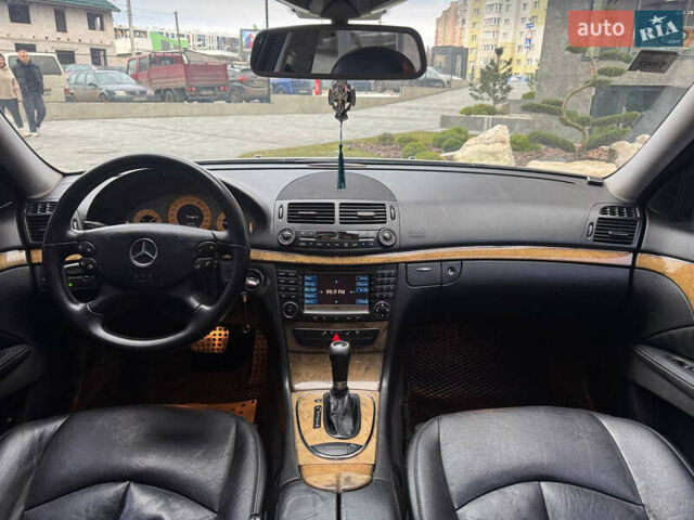 Серый Мерседес Е-Класс, объемом двигателя 2.2 л и пробегом 498 тыс. км за 7950 $, фото 13 на Automoto.ua
