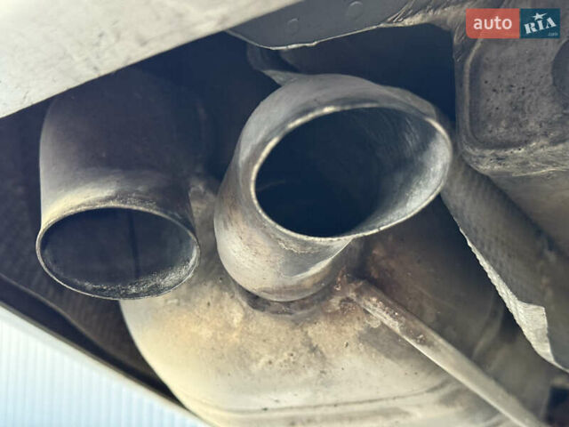 Сірий Мерседес Е-Клас, об'ємом двигуна 2.2 л та пробігом 295 тис. км за 9999 $, фото 12 на Automoto.ua