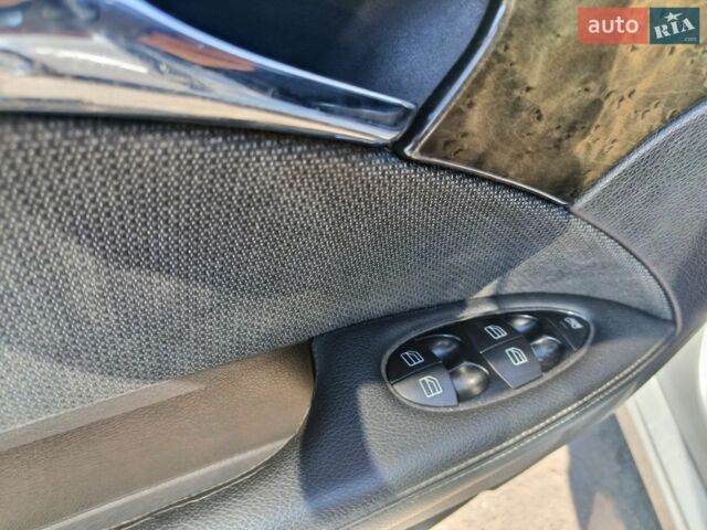 Сірий Мерседес Е-Клас, об'ємом двигуна 3 л та пробігом 364 тис. км за 10000 $, фото 21 на Automoto.ua
