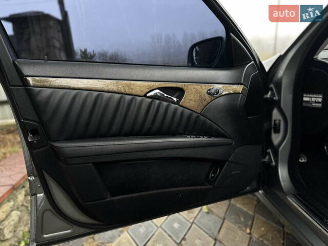 Серый Мерседес Е-Класс, объемом двигателя 3 л и пробегом 370 тыс. км за 8950 $, фото 19 на Automoto.ua