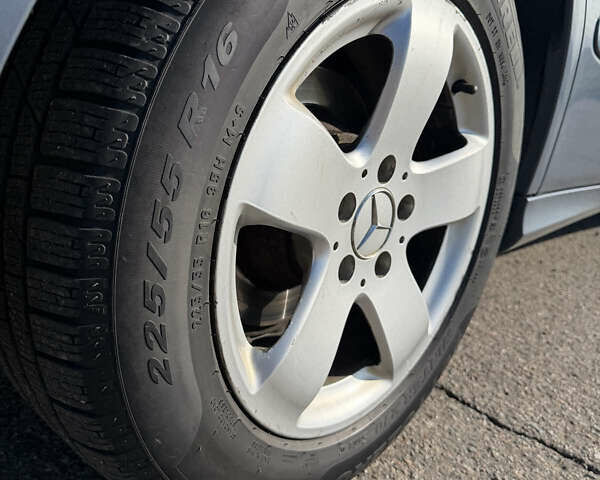 Мерседес Е-Клас 2007 у Вінниці на Automoto.ua Сірий Мерседес Е-Клас, об'ємом двигуна 2.2 л та пробігом 320 тис. км за 7450 $, фото 11 на Automoto.ua