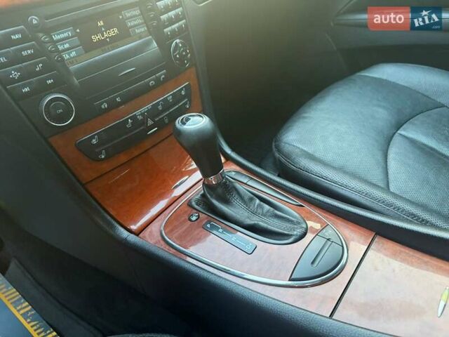 Сірий Мерседес Е-Клас, об'ємом двигуна 3 л та пробігом 366 тис. км за 10700 $, фото 16 на Automoto.ua