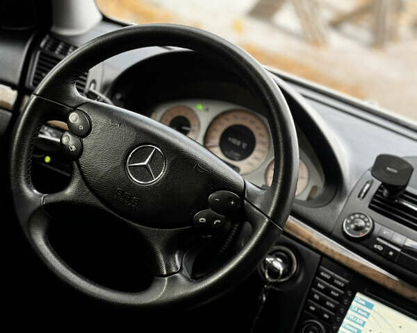 Мерседес Е-Клас 2008 у Львові на Automoto.ua Сірий Мерседес Е-Клас, об'ємом двигуна 2.99 л та пробігом 319 тис. км за 11500 $, фото 28 на Automoto.ua