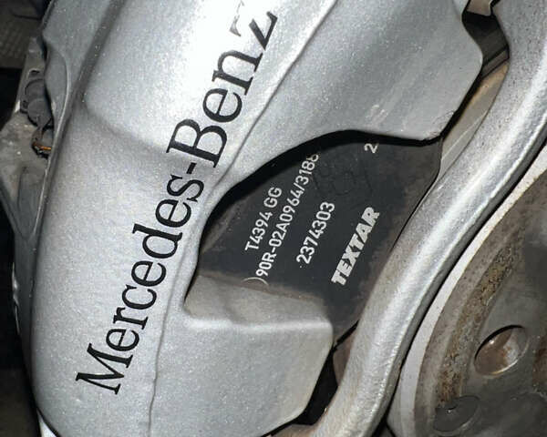 Серый Мерседес Е-Класс, объемом двигателя 2.2 л и пробегом 345 тыс. км за 11300 $, фото 12 на Automoto.ua