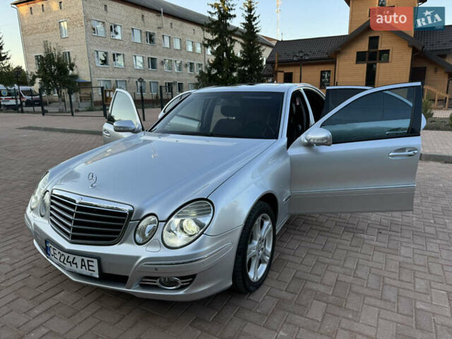 Серый Мерседес Е-Класс, объемом двигателя 3 л и пробегом 319 тыс. км за 10999 $, фото 42 на Automoto.ua