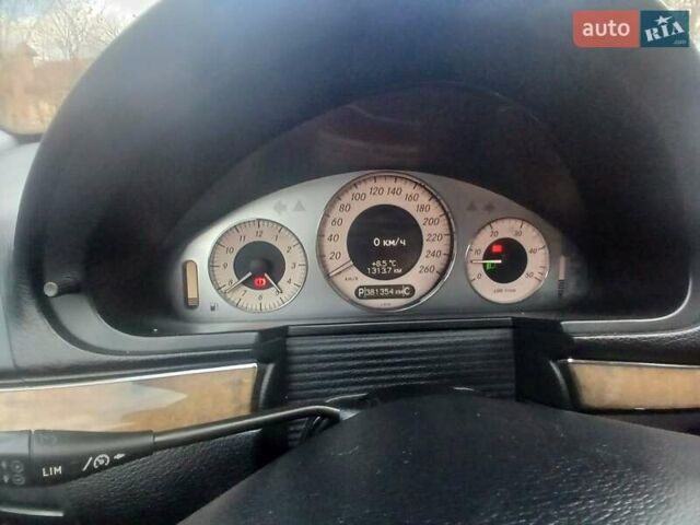 Серый Мерседес Е-Класс, объемом двигателя 3 л и пробегом 382 тыс. км за 10550 $, фото 14 на Automoto.ua