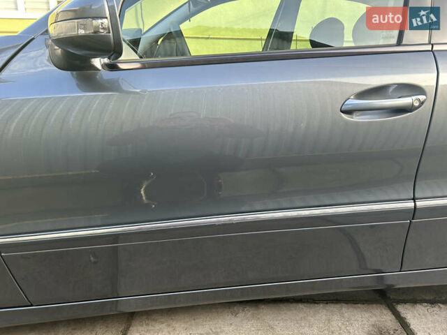 Серый Мерседес Е-Класс, объемом двигателя 2.15 л и пробегом 249 тыс. км за 13100 $, фото 15 на Automoto.ua