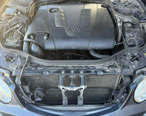 Сірий Мерседес Е-Клас, об'ємом двигуна 2.15 л та пробігом 502 тис. км за 8700 $, фото 30 на Automoto.ua