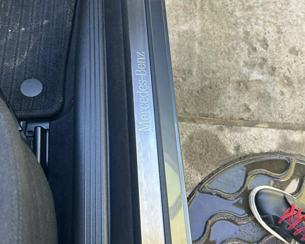 Серый Мерседес Е-Класс, объемом двигателя 2.15 л и пробегом 249 тыс. км за 13100 $, фото 56 на Automoto.ua