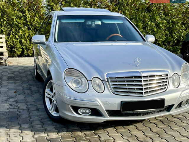 Серый Мерседес Е-Класс, объемом двигателя 2.1 л и пробегом 366 тыс. км за 11000 $, фото 18 на Automoto.ua