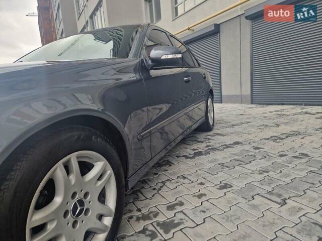 Сірий Мерседес Е-Клас, об'ємом двигуна 1.8 л та пробігом 257 тис. км за 7800 $, фото 11 на Automoto.ua