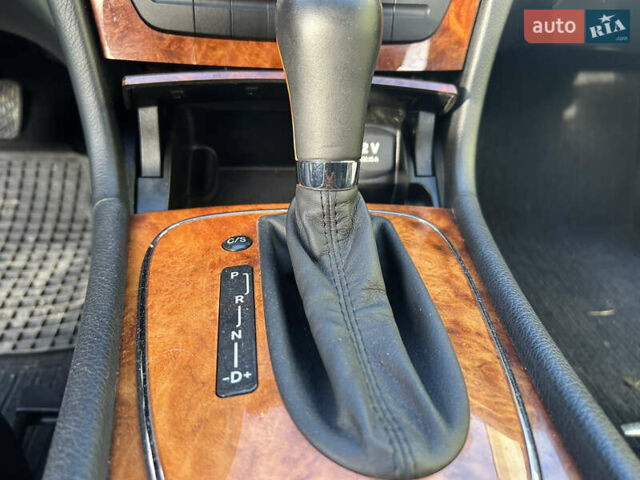 Серый Мерседес Е-Класс, объемом двигателя 2.15 л и пробегом 249 тыс. км за 13100 $, фото 50 на Automoto.ua