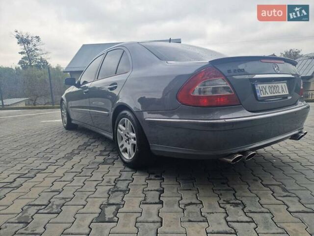 Сірий Мерседес Е-Клас, об'ємом двигуна 1.8 л та пробігом 254 тис. км за 7700 $, фото 14 на Automoto.ua