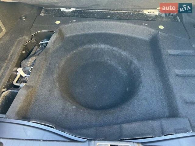 Серый Мерседес Е-Класс, объемом двигателя 2.2 л и пробегом 258 тыс. км за 11999 $, фото 35 на Automoto.ua