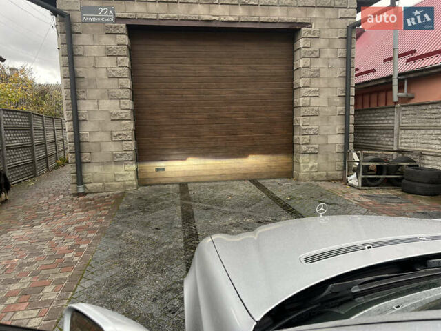 Мерседес Е-Клас 2008 у Костополе на Automoto.ua Сірий Мерседес Е-Клас, об'ємом двигуна 3 л та пробігом 295 тис. км за 11000 $, фото 8 на Automoto.ua