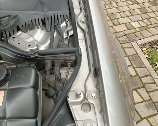 Серый Мерседес Е-Класс, объемом двигателя 2.15 л и пробегом 259 тыс. км за 10400 $, фото 31 на Automoto.ua