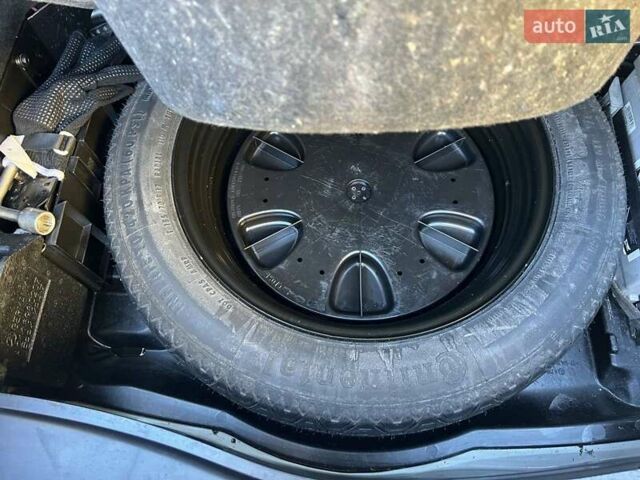 Серый Мерседес Е-Класс, объемом двигателя 2.2 л и пробегом 258 тыс. км за 11999 $, фото 36 на Automoto.ua