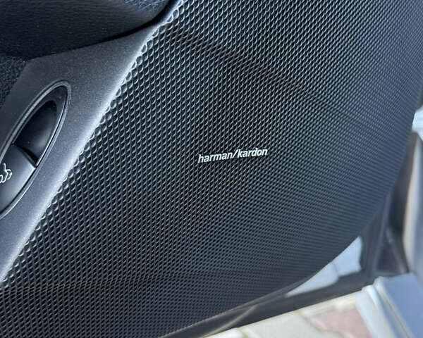 Серый Мерседес Е-Класс, объемом двигателя 3 л и пробегом 240 тыс. км за 15000 $, фото 11 на Automoto.ua