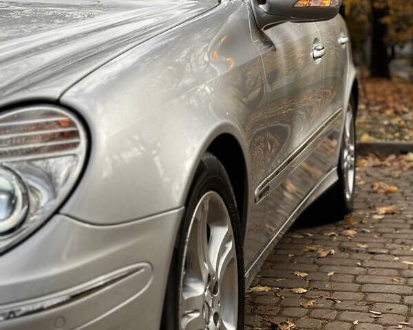 Мерседес Е-Клас 2008 у Львові на Automoto.ua Сірий Мерседес Е-Клас, об'ємом двигуна 2.99 л та пробігом 319 тис. км за 11500 $, фото 8 на Automoto.ua
