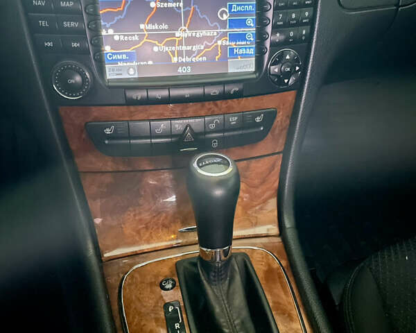 Серый Мерседес Е-Класс, объемом двигателя 2.1 л и пробегом 366 тыс. км за 11000 $, фото 12 на Automoto.ua