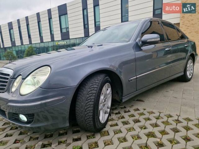 Серый Мерседес Е-Класс, объемом двигателя 1.8 л и пробегом 256 тыс. км за 8600 $, фото 17 на Automoto.ua