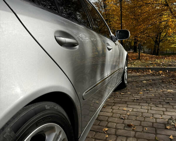 Мерседес Е-Клас 2008 у Львові на Automoto.ua Сірий Мерседес Е-Клас, об'ємом двигуна 2.99 л та пробігом 319 тис. км за 11500 $, фото 18 на Automoto.ua