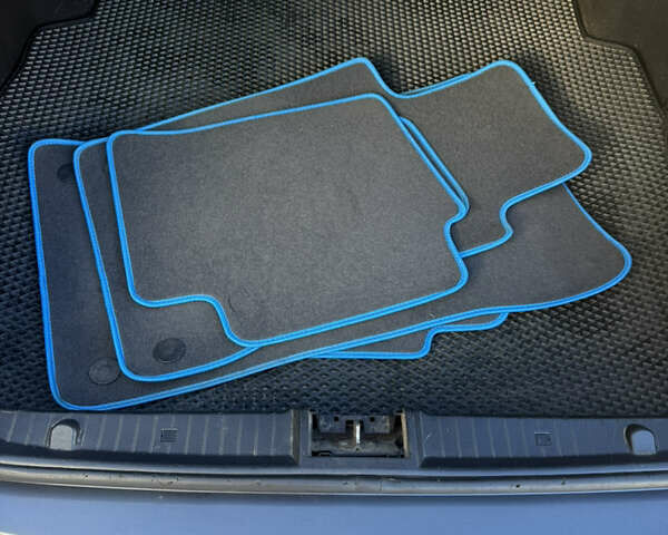 Сірий Мерседес Е-Клас, об'ємом двигуна 2.15 л та пробігом 502 тис. км за 8700 $, фото 26 на Automoto.ua