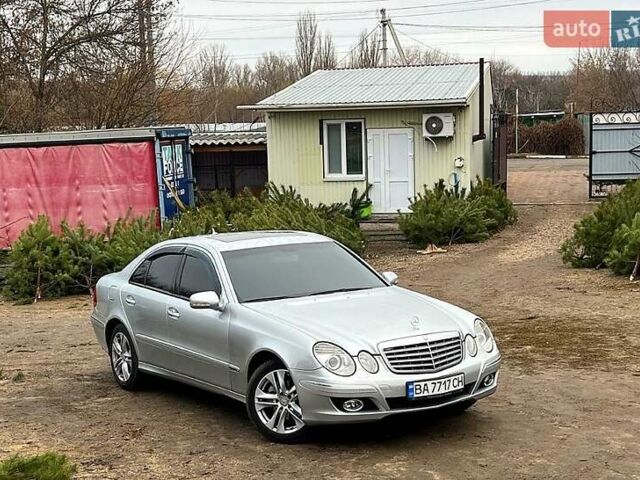 Сірий Мерседес Е-Клас, об'ємом двигуна 2.1 л та пробігом 260 тис. км за 8999 $, фото 12 на Automoto.ua
