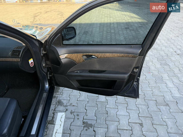 Сірий Мерседес Е-Клас, об'ємом двигуна 2.15 л та пробігом 502 тис. км за 8700 $, фото 35 на Automoto.ua
