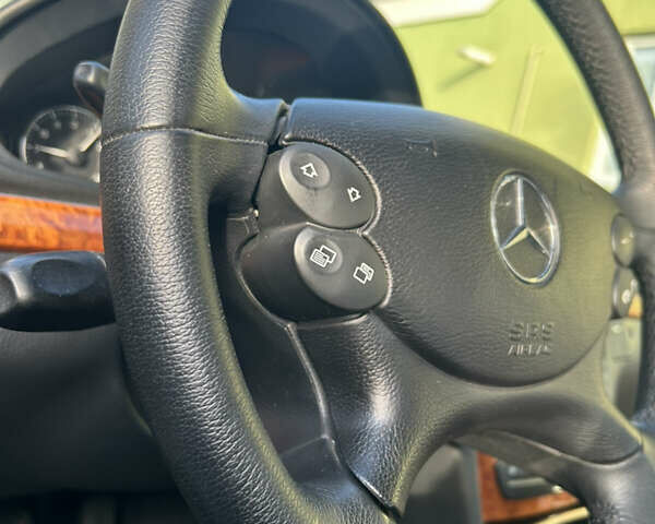 Серый Мерседес Е-Класс, объемом двигателя 2.15 л и пробегом 249 тыс. км за 13100 $, фото 46 на Automoto.ua