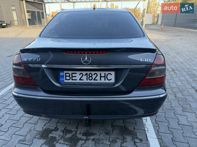 Сірий Мерседес Е-Клас, об'ємом двигуна 2.15 л та пробігом 502 тис. км за 8700 $, фото 8 на Automoto.ua