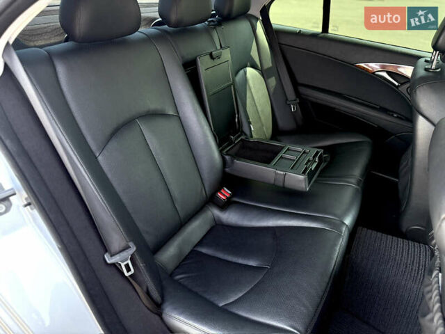 Мерседес Е-Клас 2008 у Києві на Automoto.ua Сірий Мерседес Е-Клас, об'ємом двигуна 2.2 л та пробігом 337 тис. км за 9600 $, фото 17 на Automoto.ua