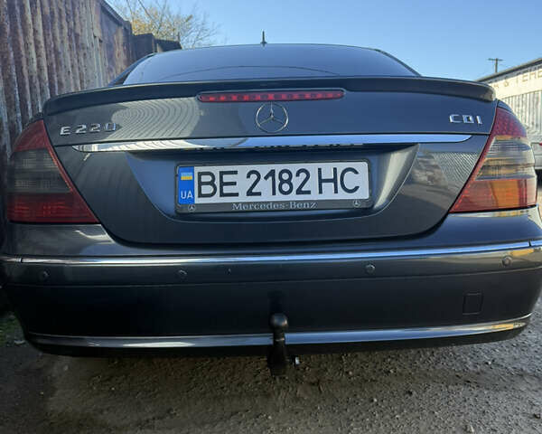 Сірий Мерседес Е-Клас, об'ємом двигуна 2.15 л та пробігом 502 тис. км за 8700 $, фото 2 на Automoto.ua