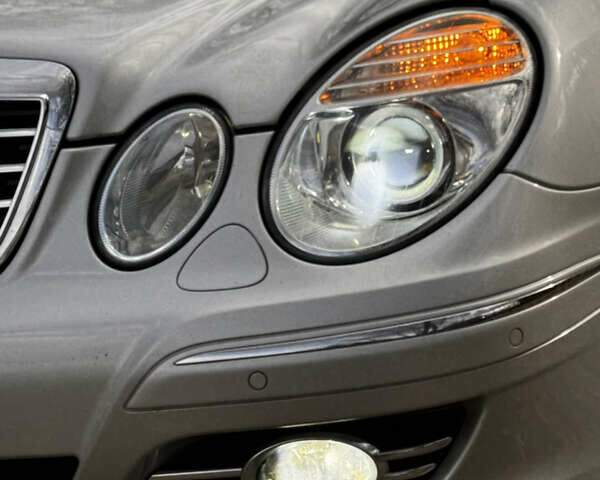 Мерседес Е-Клас 2008 у Львові на Automoto.ua Сірий Мерседес Е-Клас, об'ємом двигуна 2.99 л та пробігом 319 тис. км за 11500 $, фото 6 на Automoto.ua