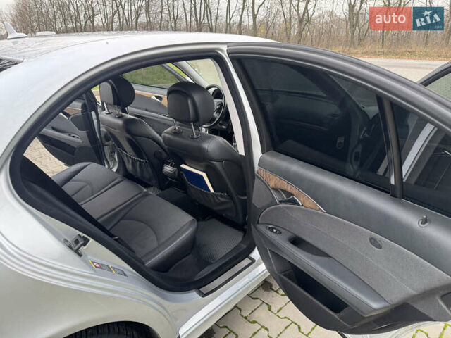 Сірий Мерседес Е-Клас, об'ємом двигуна 2.2 л та пробігом 253 тис. км за 8700 $, фото 11 на Automoto.ua