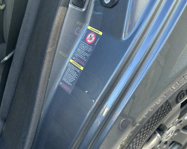 Серый Мерседес Е-Класс, объемом двигателя 2.15 л и пробегом 249 тыс. км за 13100 $, фото 60 на Automoto.ua