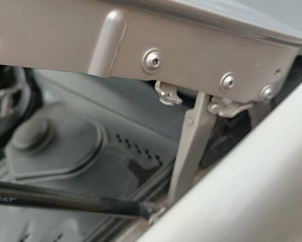 Серый Мерседес Е-Класс, объемом двигателя 2.15 л и пробегом 259 тыс. км за 10400 $, фото 34 на Automoto.ua