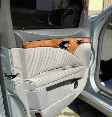 Сірий Мерседес Е-Клас, об'ємом двигуна 3 л та пробігом 263 тис. км за 7920 $, фото 5 на Automoto.ua