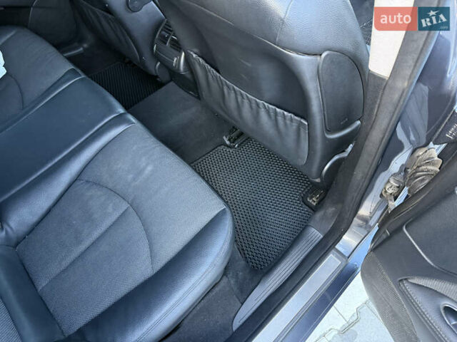 Сірий Мерседес Е-Клас, об'ємом двигуна 2.15 л та пробігом 502 тис. км за 8700 $, фото 34 на Automoto.ua