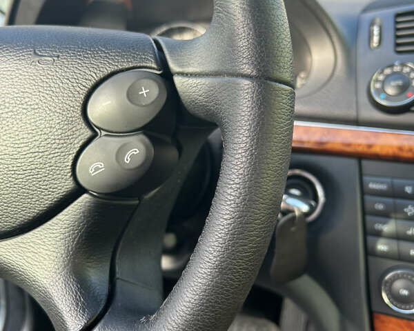 Серый Мерседес Е-Класс, объемом двигателя 2.15 л и пробегом 249 тыс. км за 13100 $, фото 66 на Automoto.ua