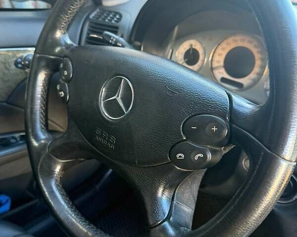 Сірий Мерседес Е-Клас, об'ємом двигуна 2.15 л та пробігом 502 тис. км за 8700 $, фото 23 на Automoto.ua