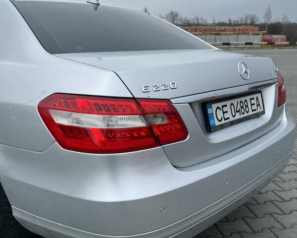Сірий Мерседес Е-Клас, об'ємом двигуна 2.2 л та пробігом 380 тис. км за 9900 $, фото 12 на Automoto.ua