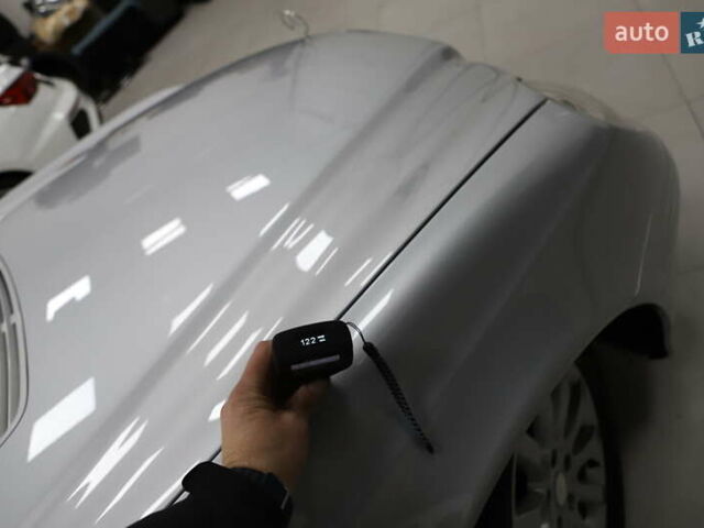 Сірий Мерседес Е-Клас, об'ємом двигуна 2.2 л та пробігом 194 тис. км за 14899 $, фото 125 на Automoto.ua