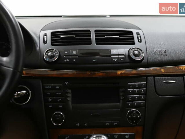 Сірий Мерседес Е-Клас, об'ємом двигуна 2.2 л та пробігом 194 тис. км за 14899 $, фото 66 на Automoto.ua