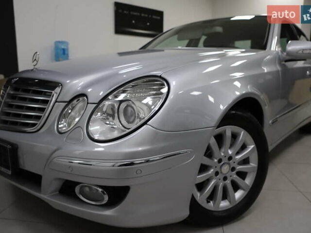 Сірий Мерседес Е-Клас, об'ємом двигуна 2.2 л та пробігом 194 тис. км за 14899 $, фото 22 на Automoto.ua